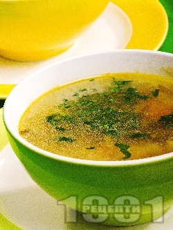 Вкусна бистра зеленчукова супа с тиквички и лапад - снимка на рецептата